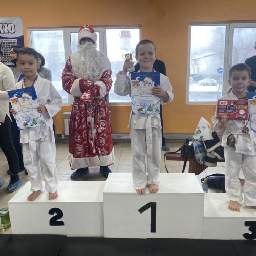 Фотоотчет с Новогодних стартов на призы СКЕ «Чемпион» 18.12.21